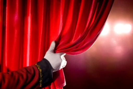 Al teatro della Torretta lo spettacolo "Sette donne di classe operaia" Al teatro della Torretta lo spettacolo "Sette donne di classe operaia"