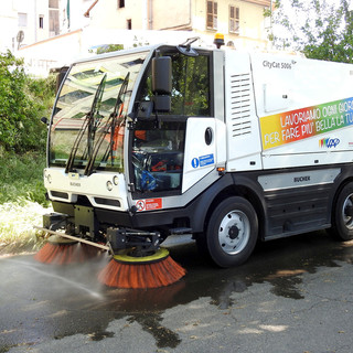 Lo spazzamento stradale si ferma per il freddo ad Asti Lo spazzamento stradale si ferma per il freddo ad Asti