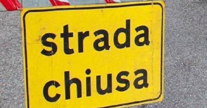 Caos viabilità per i lavori nel tunnel Valleversa: tangenziale chiusa e lunghe code in corso Alessandria in entrata in città Caos viabilità per i lavori nel tunnel Valleversa: tangenziale chiusa e lunghe code in corso Alessandria in entrata in città