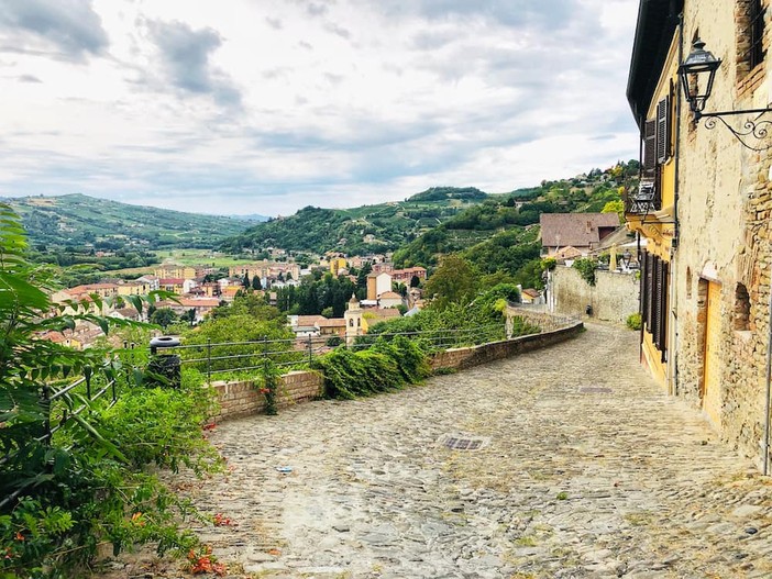 Uno scorcio della 'sternia', celebre strada canellese molto apprezzata dai turisti