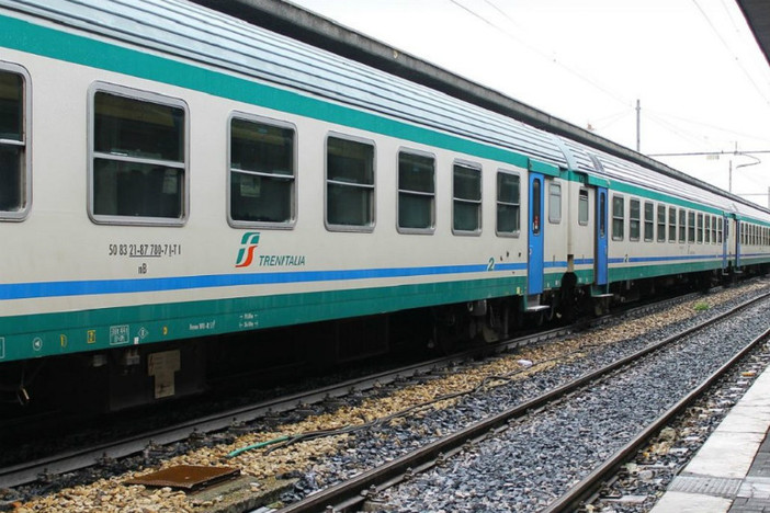 Trasporti, Martinetti e Sacco: &quot;Gabusi vuole tagliare il servizio ferroviario. Vogliamo una Giunta con la schiena dritta con Trenitalia&quot;
