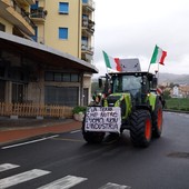 La protesta dei trattori ad Imperia in occasione del Festival di Sanremo