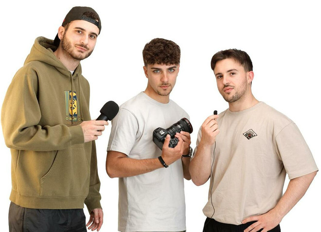 Tre uomini, due Enrico e una missione: raccontare l’Astigiano (senza prendersi troppo sul serio)