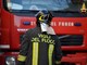 Asti, cestino dell'immondizia a fuoco davanti al mercato coperto