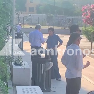 Pd, il lungo colloquio appartato tra Schlein e Gualtieri