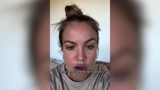 Lo sfogo di Alice De Andrè per i commenti sessisti: "Trogloditi digitali"