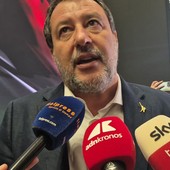 Manovra, Salvini: "Banche possono contribuire così come i big dell'energia" Manovra, Salvini: "Banche possono contribuire così come i big dell'energia"