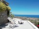 Airbnb, Monica torna in Calabria e apre al mondo un borgo affacciato sullo Ionio Airbnb, Monica torna in Calabria e apre al mondo un borgo affacciato sullo Ionio