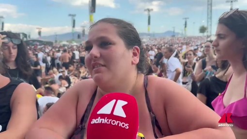 Concerto di Ultimo a Roma, i fan: "È un poeta, canta canzoni vere senza autotune" Concerto di Ultimo a Roma, i fan: "È un poeta, canta canzoni vere senza autotune"