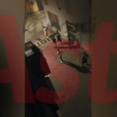 Un frame tratto dal video