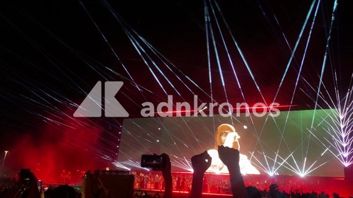 Bad Bunny fa ballare 78mila persone e Milano si colora di Porto Rico per una notte Bad Bunny fa ballare 78mila persone e Milano si colora di Porto Rico per una notte