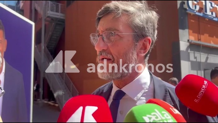 Report, Corsini: "Al lavoro per partire l'8 novembre, Piervincenzi resta alla conduzione" Report, Corsini: "Al lavoro per partire l'8 novembre, Piervincenzi resta alla conduzione"