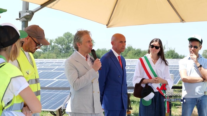 Energia: inaugurato a Poviglio l'impianto fotovoltaico di Viridis Energia Energia: inaugurato a Poviglio l'impianto fotovoltaico di Viridis Energia
