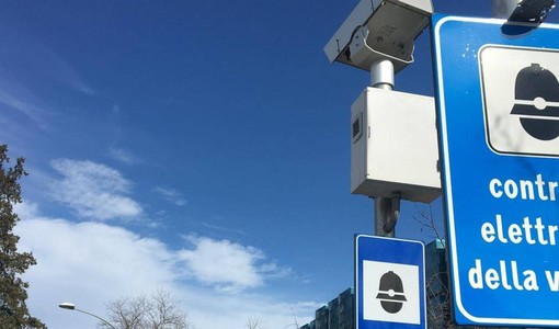 Multe per velocità in Piemonte, incassi da 39 milioni di euro. Beinasco il comune che ha guadagnato di più Multe per velocità in Piemonte, incassi da 39 milioni di euro. Beinasco il comune che ha guadagnato di più