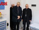Nell'immagine (ph. Merfephoto - Efrem Zanchettin), risalente al novembre 2023 quando è stato inaugurato il centro, il cardinale Matteo Maria Zuppi, presidente delle Conferenza Episcopale Italiana, con il vescovo di Asti monsignor Prastaro in uno degli ambulatori del centro Nell'immagine (ph. Merfephoto - Efrem Zanchettin), risalente al novembre 2023 quando è stato inaugurato il centro, il cardinale Matteo Maria Zuppi, presidente delle Conferenza Episcopale Italiana, con il vescovo di Asti monsignor Prastaro in uno degli ambulatori del centro