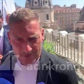 Totti e la Roma: "Fiducioso ma siamo solo all'inizio. Il centenario? Lo passerò con i miei tifosi"