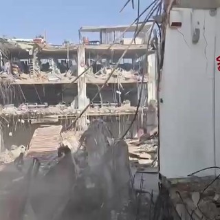 A Messina esplode bombola di gas, il video dell'edificio crollato