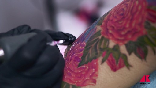 I tatuaggi fanno venire il melanoma? La risposta del dermatologo