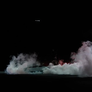 Nuova Tesla Roadster, ecco il volo della supercar di Musk