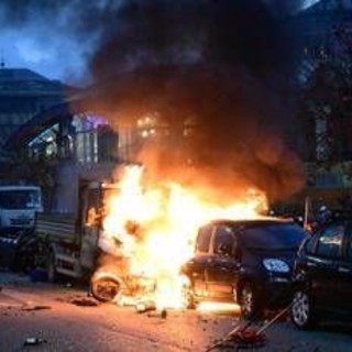 Genoa-Inter, scontri tra tifosi prima della partita. Cosa sta succedendo Genoa-Inter, scontri tra tifosi prima della partita. Cosa sta succedendo