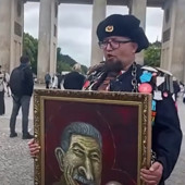 Chi era Semyon Skrepetsky, l'artista russo ucciso in Polonia: disegnava caricature di Putin Chi era Semyon Skrepetsky, l'artista russo ucciso in Polonia: disegnava caricature di Putin