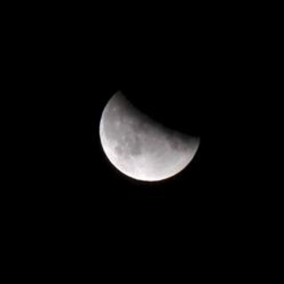 Eclissi di Luna, dalle ipotesi transilvaniche alle micro‑maree: i fake degli effetti sul corpo Eclissi di Luna, dalle ipotesi transilvaniche alle micro‑maree: i fake degli effetti sul corpo