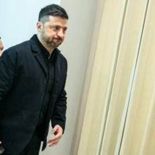 Ucraina-Russia-Usa, oggi vertice trilaterale negli Emirati. Zelensky: "Nodo Donbass resta"