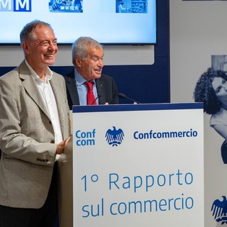 Confcom, meno negozi ma imprese più forti. Rischio desertificazione nelle città