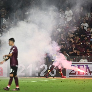 Caos all’Arechi, sospesa Salernitana-Samp: campani verso la C