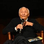 Mogol compie 90 anni, da Battisti a Sanremo: sempre a cavallo delle note