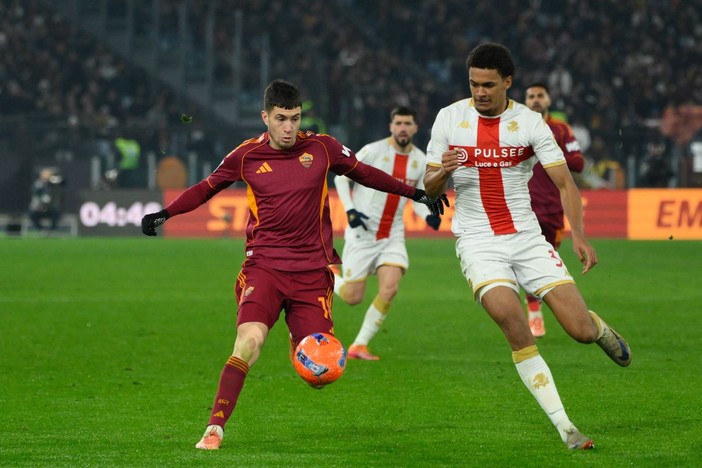 La Roma torna alla vittoria, 3-1 al Genoa dell’ex De Rossi La Roma torna alla vittoria, 3-1 al Genoa dell’ex De Rossi