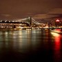 Si lancia nudo dal ponte di Brooklyn, sopravvissuto a volo di 85 metri - Guarda