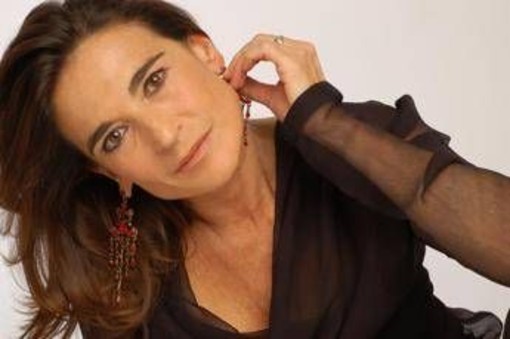 Premio Eccellenza Euro Mediterraneo a Lina Sastri, talento italiano oltre i confini