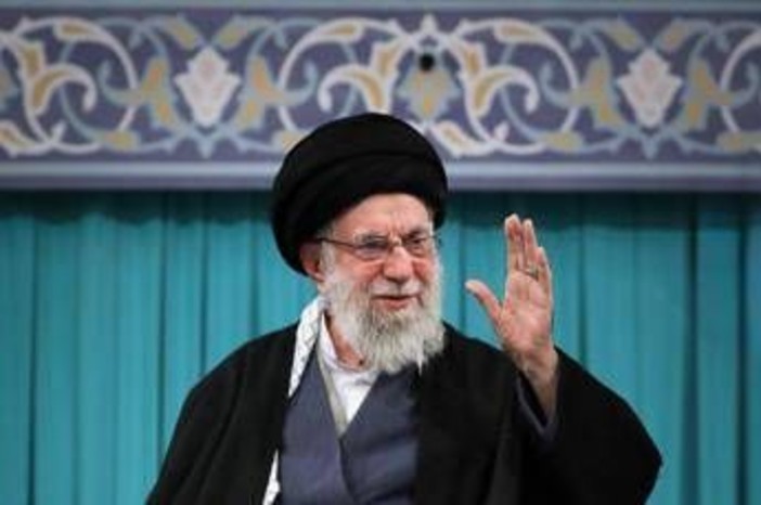 Iran, media: Usa aperti ad arricchimento simbolico, ma Khamenei resta nel mirino