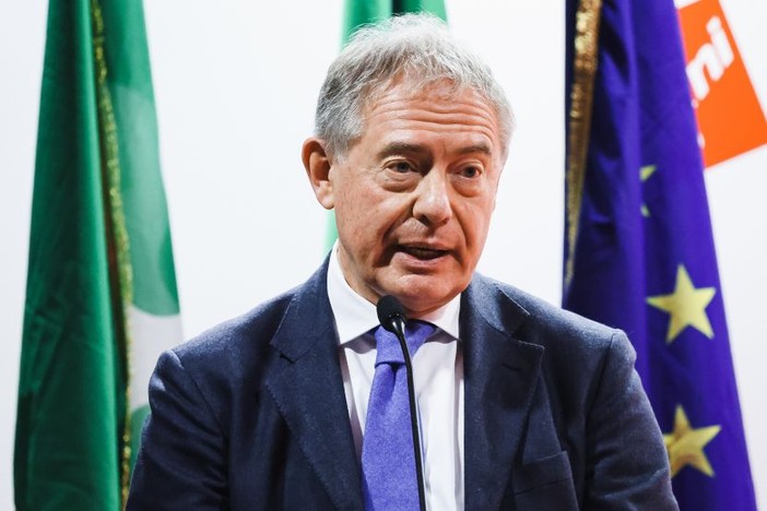 Energia, Urso “Stoccaggi sopra 50%, proposta italiana in Consiglio europeo” Energia, Urso “Stoccaggi sopra 50%, proposta italiana in Consiglio europeo”