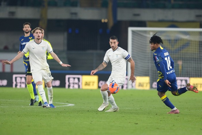 Verona-Lazio 0-1, al Bentegodi decide l’autorete di Nelsson