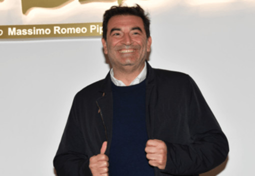 Max Giusti: "Dalla tv al teatro, è il periodo più bello della mia carriera"