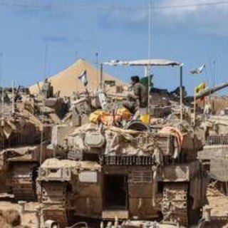 Israele: &quot;Hamas rispetti impegni, no compromessi su restituzione salme ostaggi&quot;
