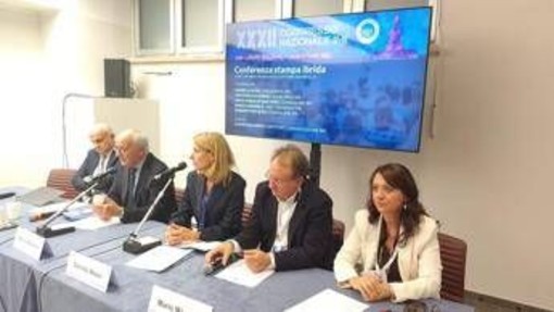 Melanoma, in Italia oltre 12.900 casi l’anno, Imi: "Personalizzare prevenzione e cure" Melanoma, in Italia oltre 12.900 casi l’anno, Imi: "Personalizzare prevenzione e cure"