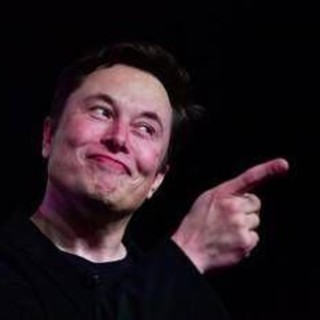 Musk fonde SpaceX con xAi per mandare i data center nello spazio