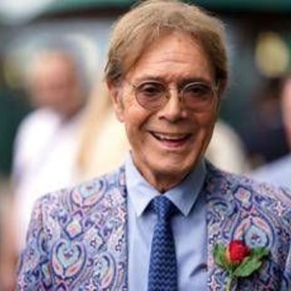 Cliff Richard: "Sono guarito dal cancro alla prostata, sosterrò lo screening nazionale" Cliff Richard: "Sono guarito dal cancro alla prostata, sosterrò lo screening nazionale"