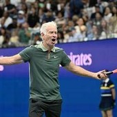La provocazione di McEnroe: "I giocatori dovrebbero boicottare gli Slam, solo così avranno più soldi" La provocazione di McEnroe: "I giocatori dovrebbero boicottare gli Slam, solo così avranno più soldi"