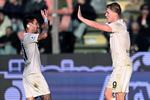 Il Napoli torna a vincere in trasferta, doppietta di Hojlund e Cremonese ko Il Napoli torna a vincere in trasferta, doppietta di Hojlund e Cremonese ko