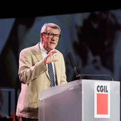Cgil, Landini: "La nostra storia al servizio del presente" Cgil, Landini: "La nostra storia al servizio del presente"