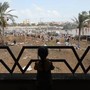 Gaza, al-Jazeera: 19 morti in raid di Israele: 17 erano sfollati in tendopoli di Khan Yunis