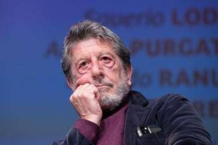 Morte Andrea Purgatori, il giudice: "Terapia antibiotica gli avrebbe prolungato la vita" Morte Andrea Purgatori, il giudice: "Terapia antibiotica gli avrebbe prolungato la vita"