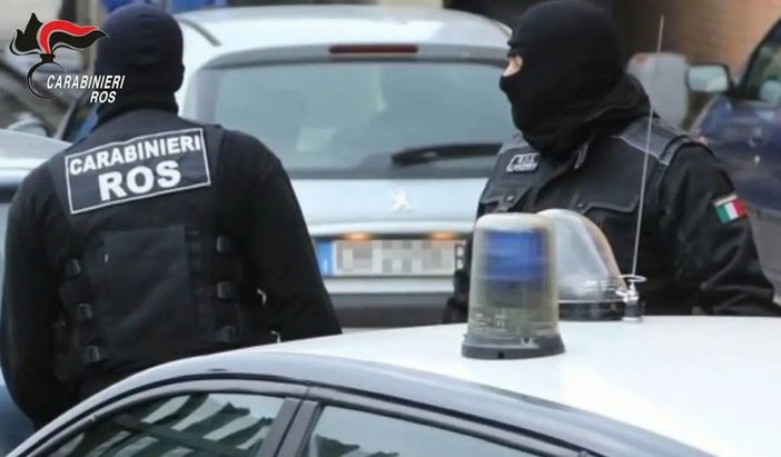 Lecce, 20enne indagata per istigazione alla violenza e all’odio razziale