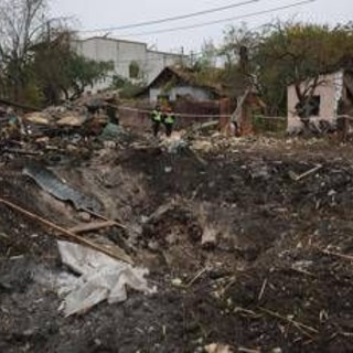 Ucraina, Zelensky in polemica con Witkoff: "Tre ondate di missili balistici lanciati dagli 'umanitari' russi" Ucraina, Zelensky in polemica con Witkoff: "Tre ondate di missili balistici lanciati dagli 'umanitari' russi"