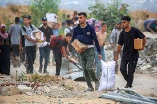 Gaza, Haaretz: &quot;5 persone uccise da Idf vicino centro distribuzione aiuti&quot;