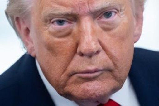 Donald Trump compie 80 anni, festa di compleanno alla Casa Bianca per il presidente Usa